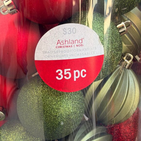 Lot of 70 Shatterproof Green Gold Red Ball ORNAMENTS Christmas Tree Glitter NEW - Picture 2 of 9